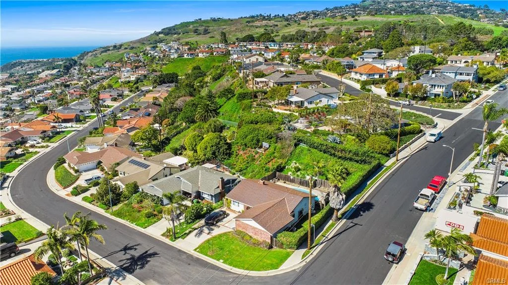 1700-Grenadier-Dr-18