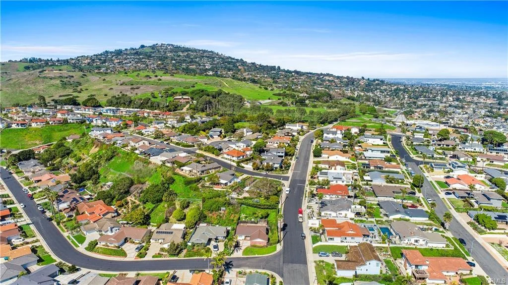 1700-Grenadier-Dr-19