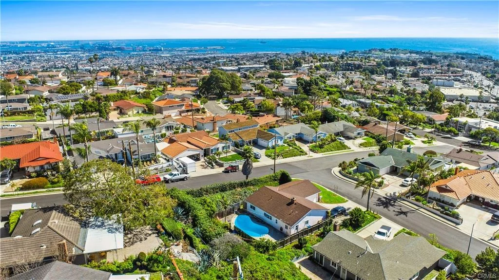 1700-Grenadier-Dr-24