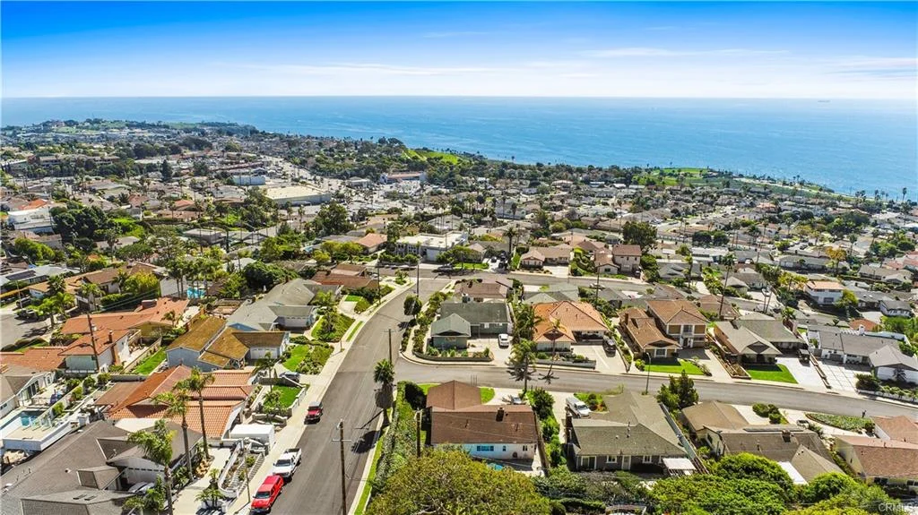 1700-Grenadier-Dr-25