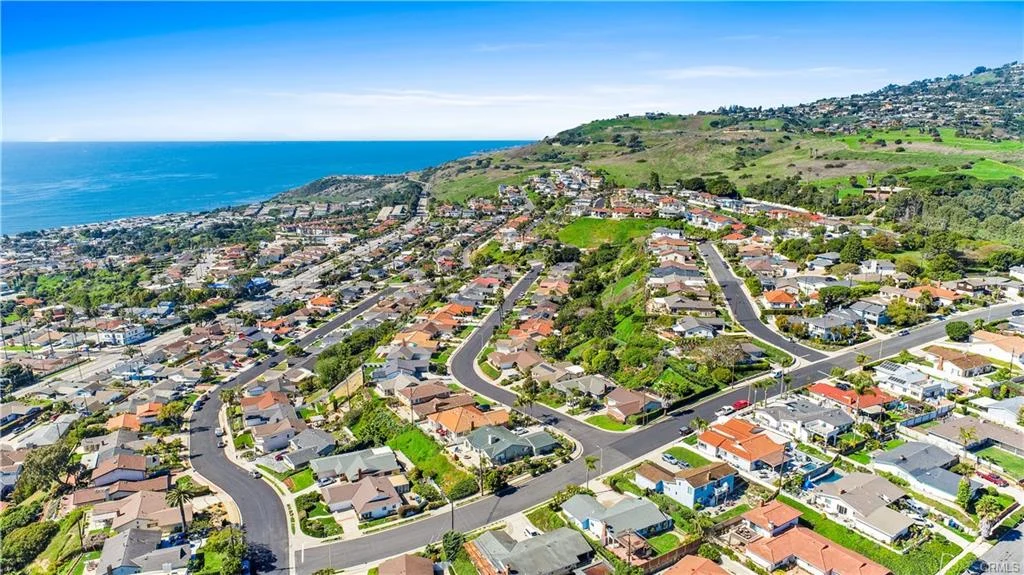 1700-Grenadier-Dr-26