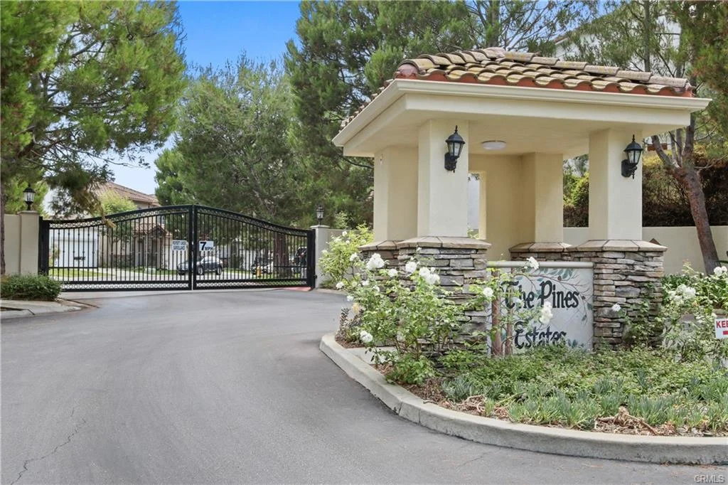 26347-Pines-Estates-Drive-28
