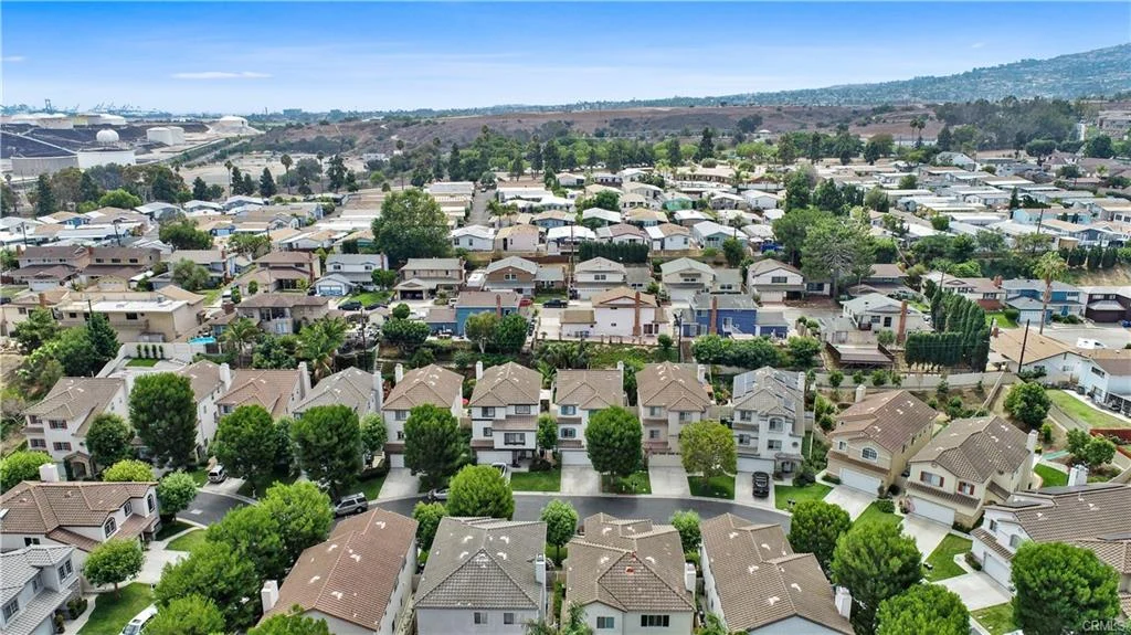 26347-Pines-Estates-Drive-34