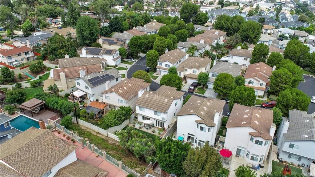 26347-Pines-Estates-Drive-43