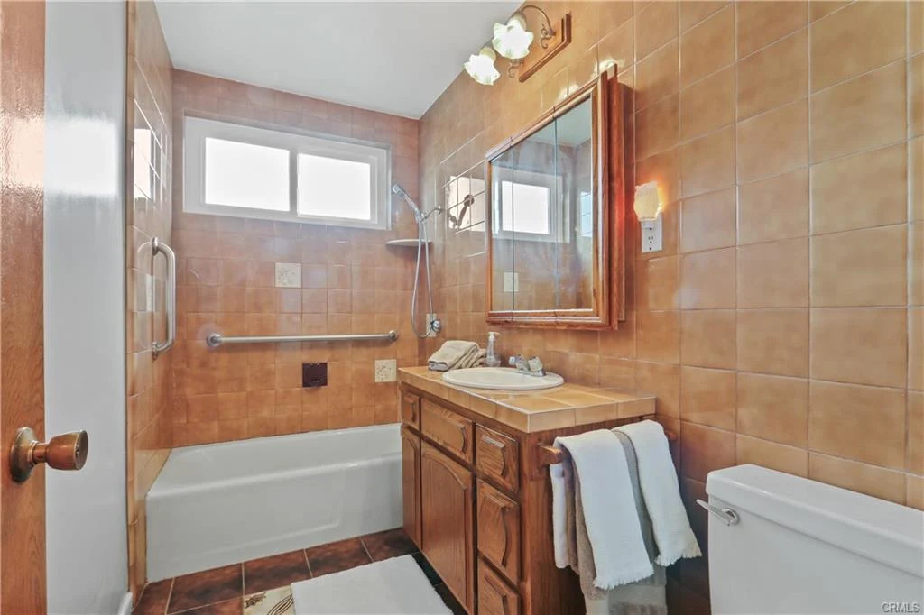 1616 Bardale Ave -16