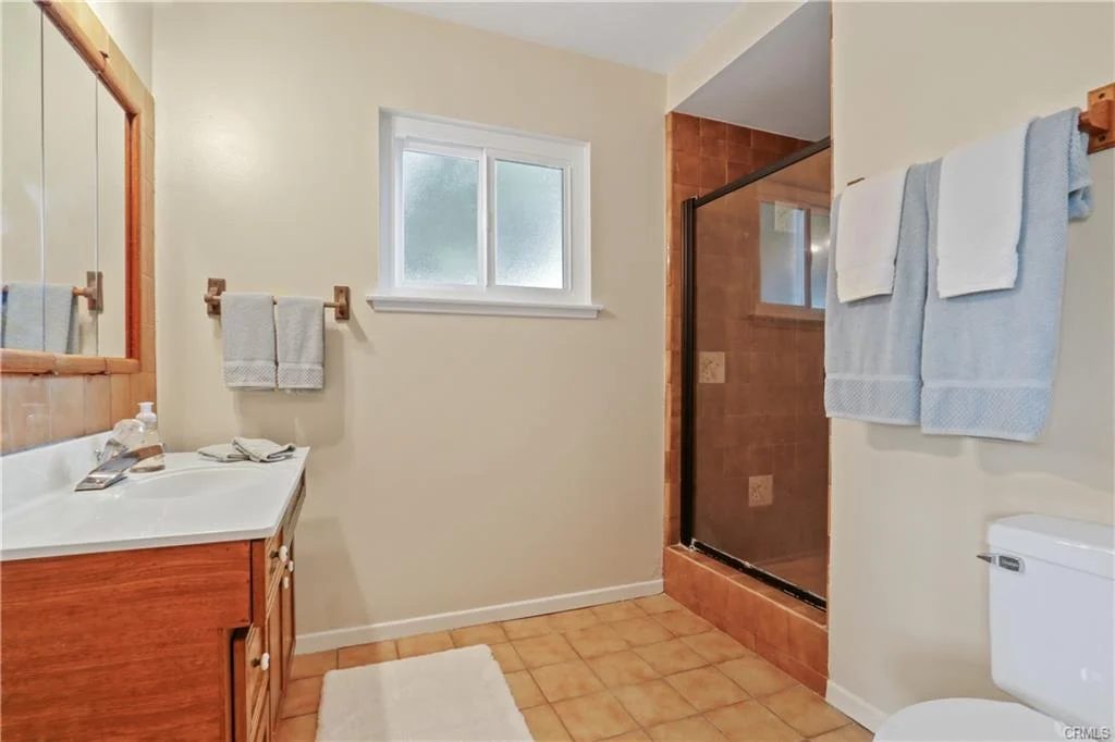 1616 Bardale Ave -21